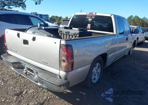 2004 Chevrolet Silverado 1500 Ls z USA, uszkodzony, nr VIN 2GCEC19V941298706